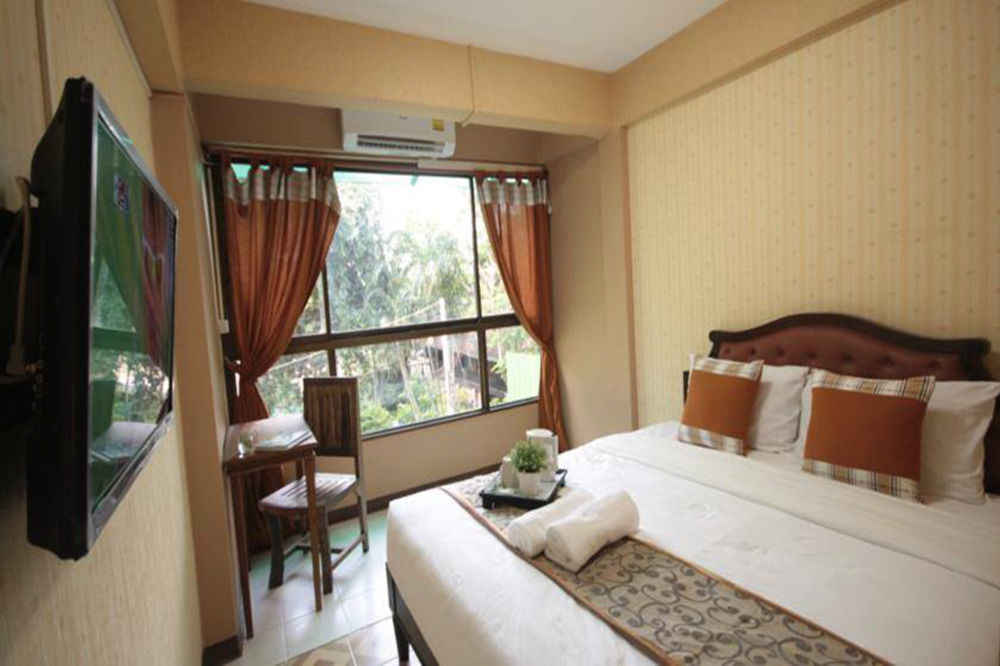 Thana Guesthouse Chiang Mai Ngoại thất bức ảnh